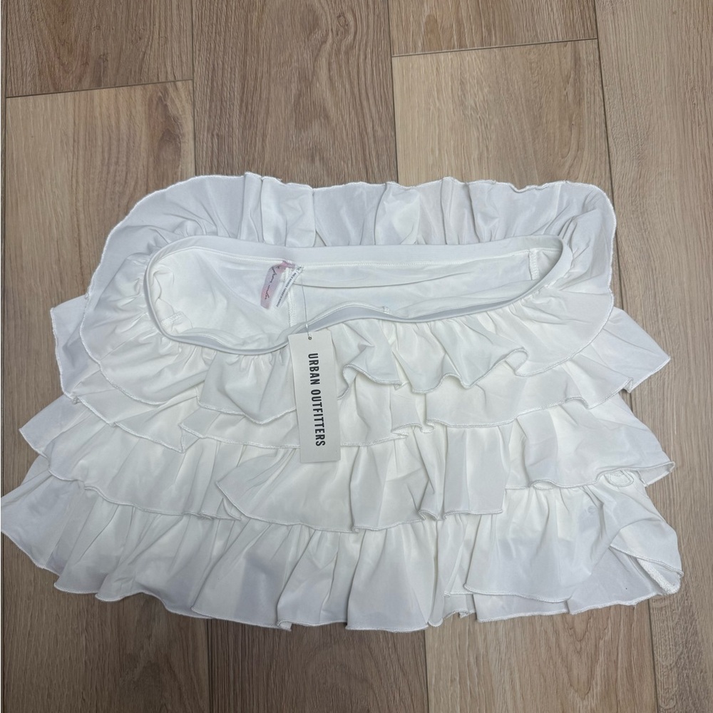 Urban Outfitters Out From Under Cammy
Ruffle Trim Micro Skort White NWT Mini Y2K